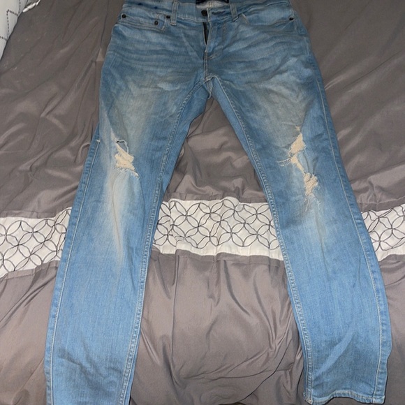 Mens hollister ripped jeans - Picture 2 of 6